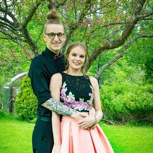 Meet your Posher, Laurie